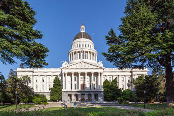 1024px-Sacramento_Capitol_2013.jpg 1024px-Sacramento_Capitol_2013.jpg