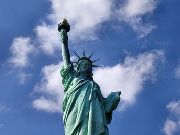 1200px-Liberty-statue-from-below.jpg 1200px-Liberty-statue-from-below.jpg