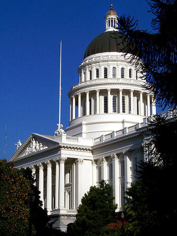 450px-CA_Capitol3.jpg 450px-CA_Capitol3.jpg