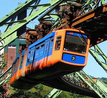 651px-Wuppertaler_Schwebebahn_in_Elberfeld.jpg 651px-Wuppertaler_Schwebebahn_in_Elberfeld.jpg