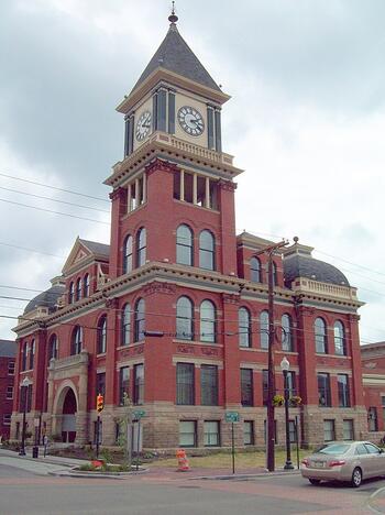 Bradford_Old_City_Hall_Jun_09.jpg Bradford_Old_City_Hall_Jun_09.jpg