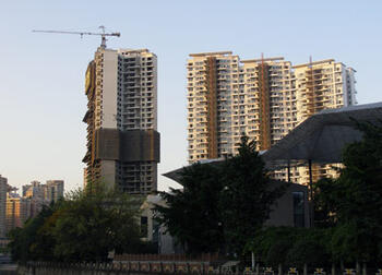 Chengdu-Housing.jpg Chengdu-Housing.jpg