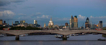 City_of_London_skyline_at_dusk.jpg City_of_London_skyline_at_dusk.jpg