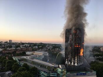 Grenfell_Tower_fire_(wider_view).jpg Grenfell_Tower_fire_(wider_view).jpg