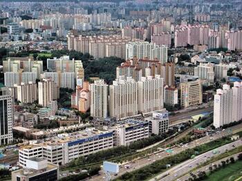 SeoulHighRises.jpg SeoulHighRises.jpg