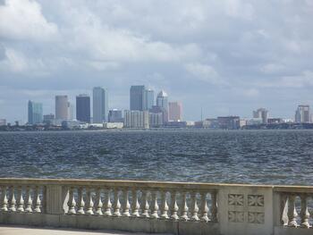 Tampa_Bayshore_Blvd_skyline02.jpg Tampa_Bayshore_Blvd_skyline02.jpg