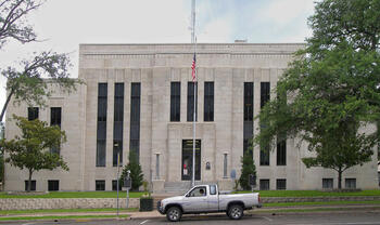 Vanzandt_courthouse_2010.jpg Vanzandt_courthouse_2010.jpg