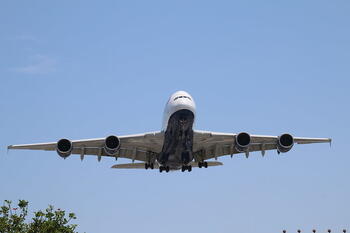 commercial-aircraft-landing.jpg commercial-aircraft-landing.jpg