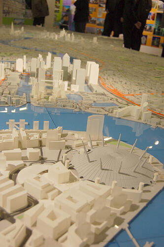 london-model.jpg london-model.jpg