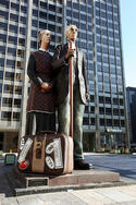 american-gothic-statue.jpg american-gothic-statue.jpg
